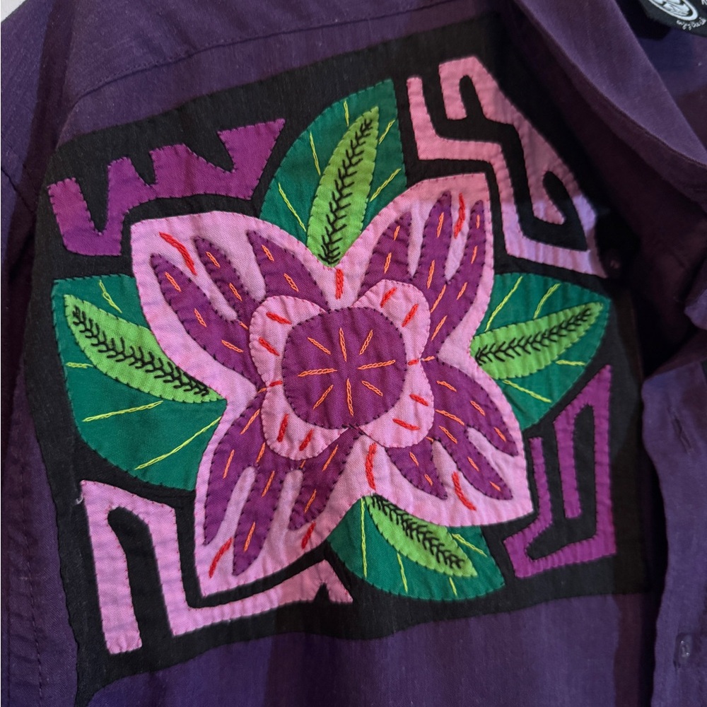 Purple Floral Embroidered Men's Shirt Hawaiian Island Connection XL button down - Picture 7 of 9